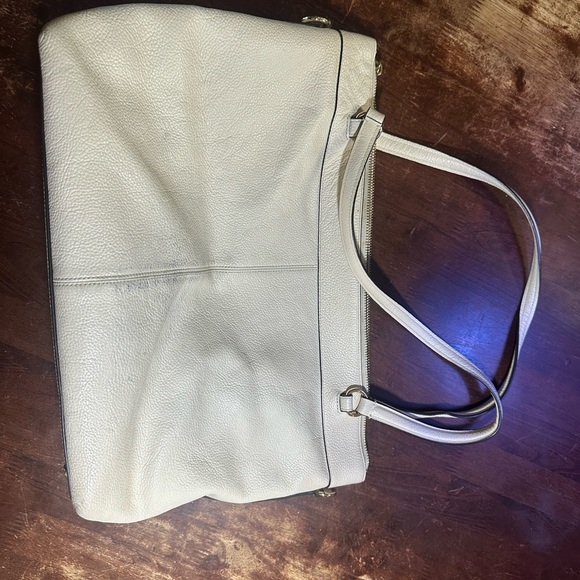 Coach Cream Leather Women's Bag - Picture 6 of 7